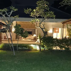 New 4 Bedroom Surrounded By Jungle And Ricefields Ubud (Bali)